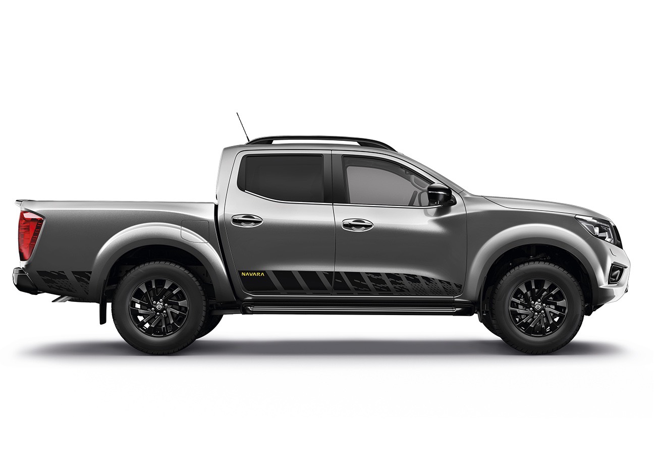 Nissan NAVARA N-GUARD Gris